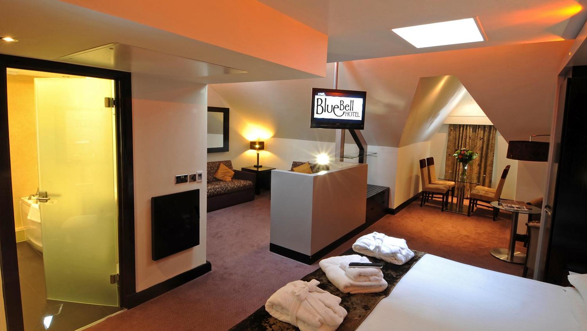 The Bluebell Hotel Neath Dış mekan fotoğraf